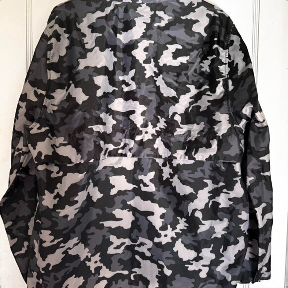 Nike Windbreaker – Men's Medium Gray Camo Lightweight Hooded Jacket - Picture 3 of 3